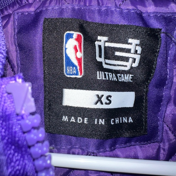 Purple Los Angeles Lakers Jacket - Picture 4 of 5